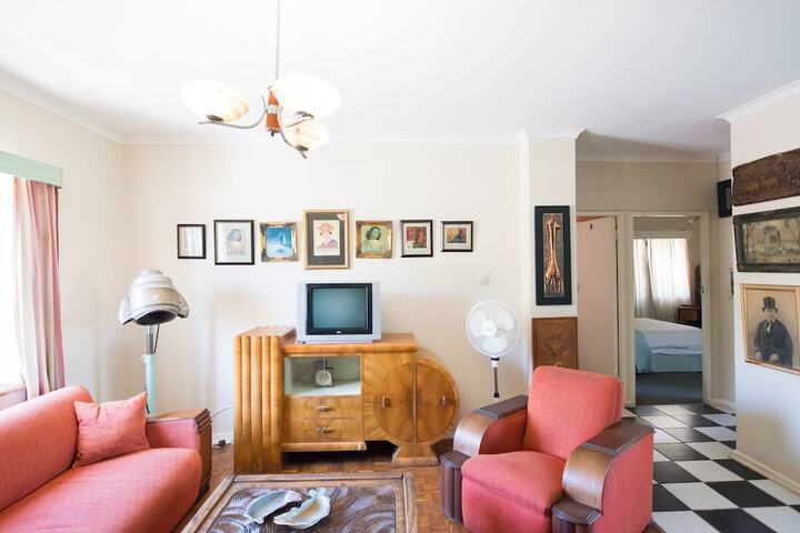 Room 18 of 37