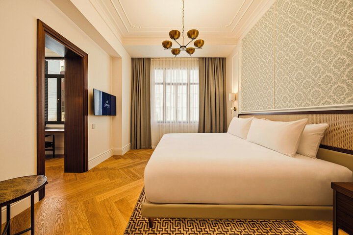 Room 45 of 117