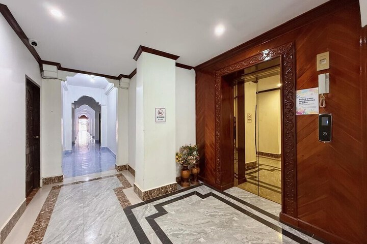 Hotel 60 of 62
