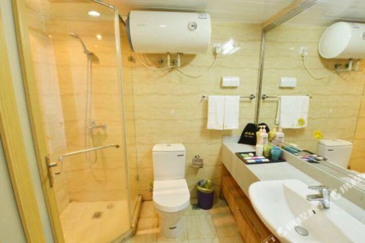 Tuju Apartment Hotel