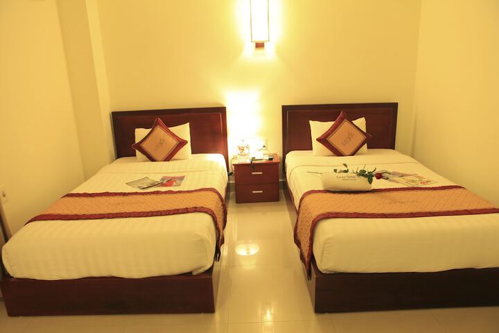 Room 11 of 35
