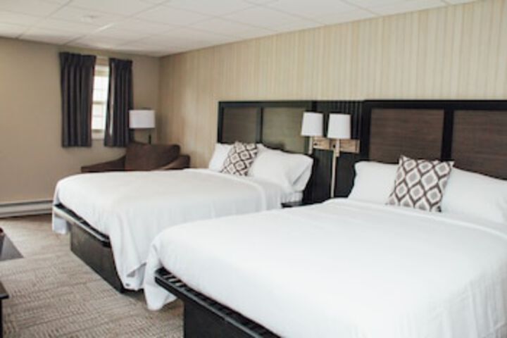 Room 34 of 141
