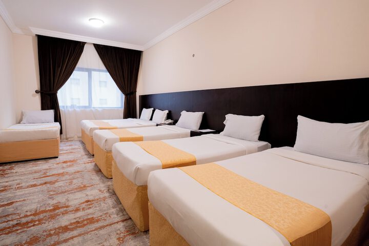 Room 34 of 49
