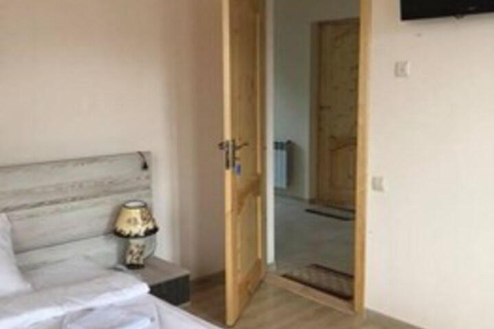 Room 26 of 35