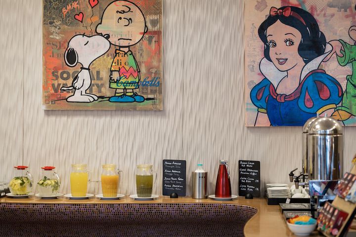 Breakfast area