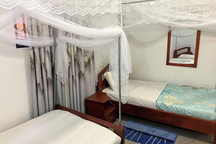 Room 130 of 226