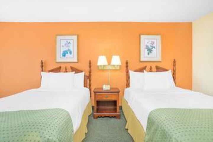 Room 15 of 46