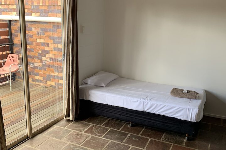 Room 29 of 85