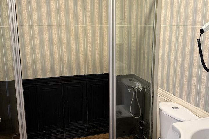 Room 51 of 67