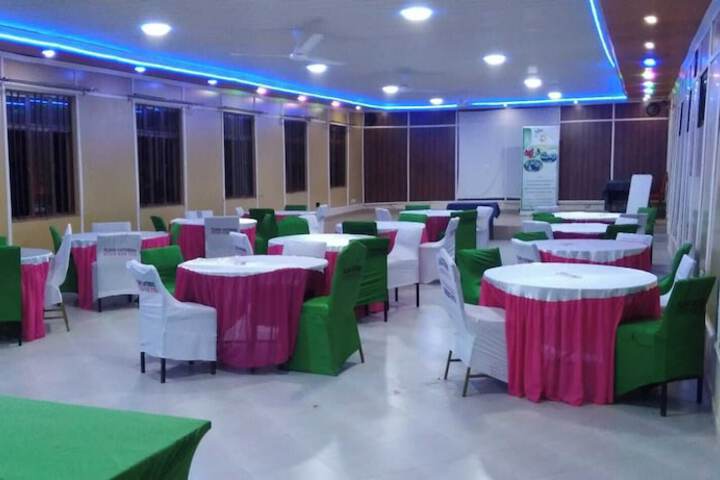 Ballroom/Hall 35 of 48