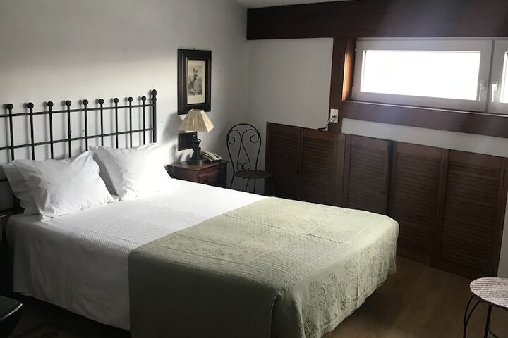 Room 12 of 98