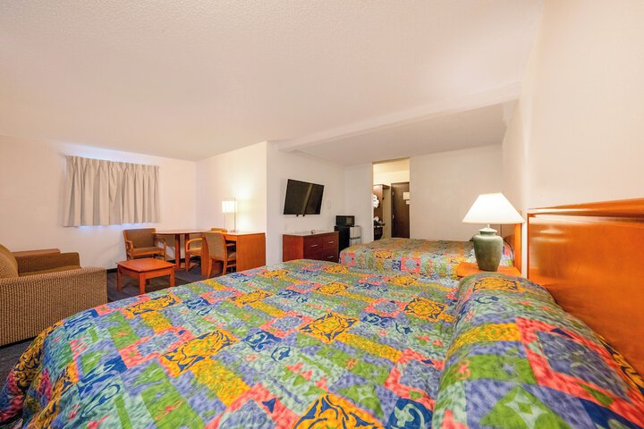 Room 32 of 52