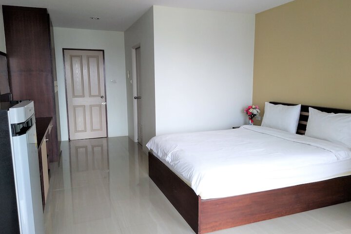 Room 7 of 17
