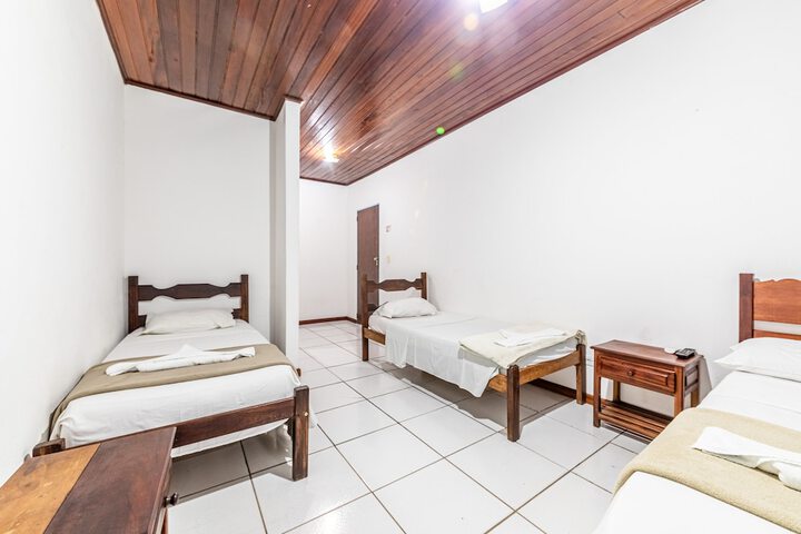 Room 40 of 82