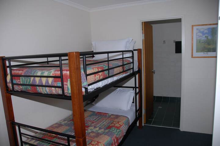 Room 10 of 35