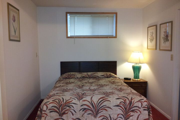 Room 5 of 17