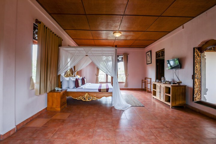 Room 38 of 193