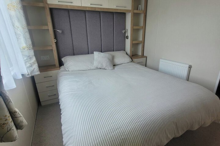 Room 4 of 22