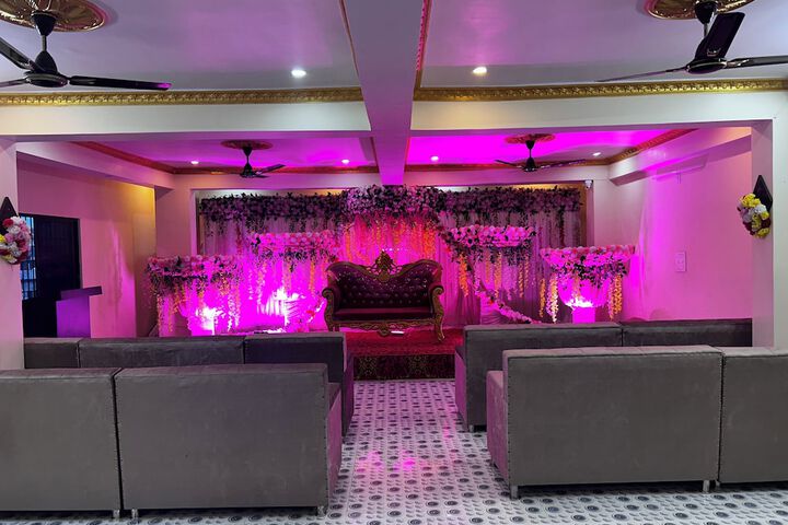 Ballroom/Hall 36 of 41