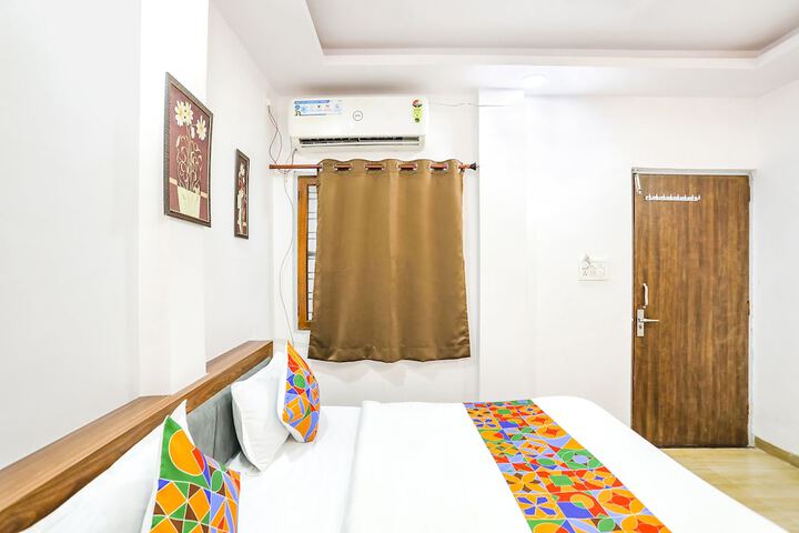 Room 12 of 29