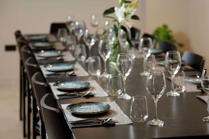 Dining 53 of 63