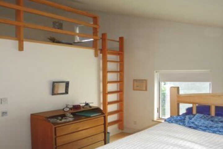 Room 21 of 25