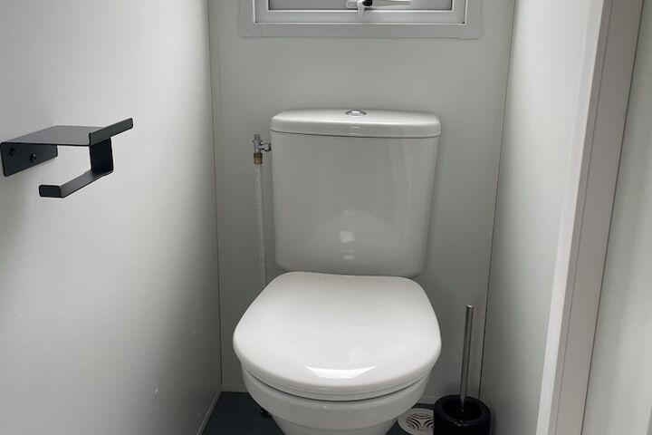 Room 16 of 21