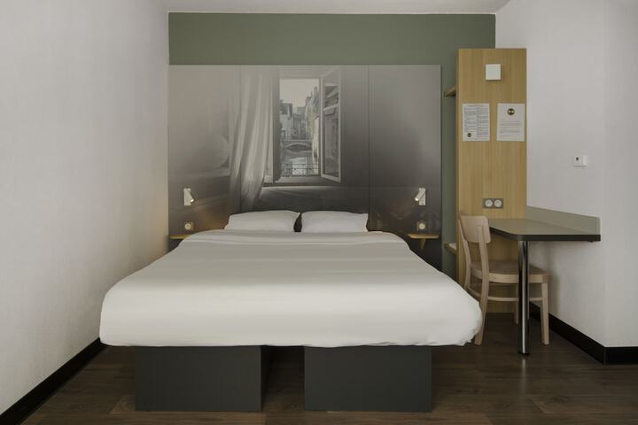 Room 19 of 54