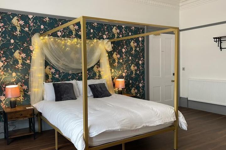 Room 42 of 263