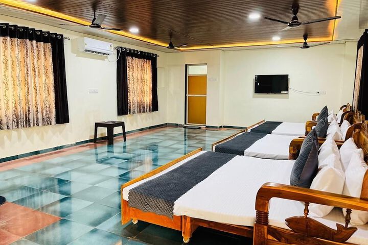 Hotel 9 of 35