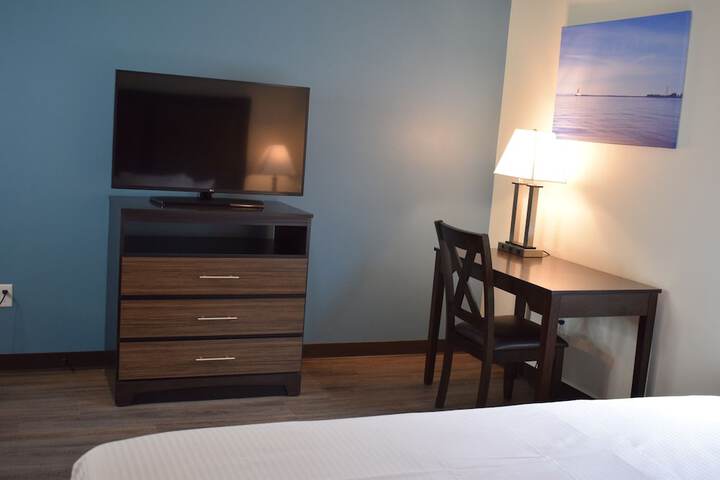 Room 2 of 20