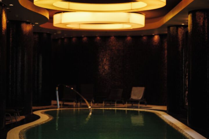 Hotel with Pool