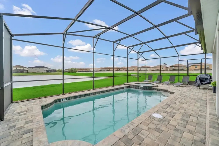 Pool 11 of 23