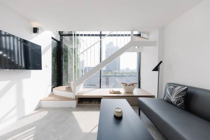 Room 25 of 57