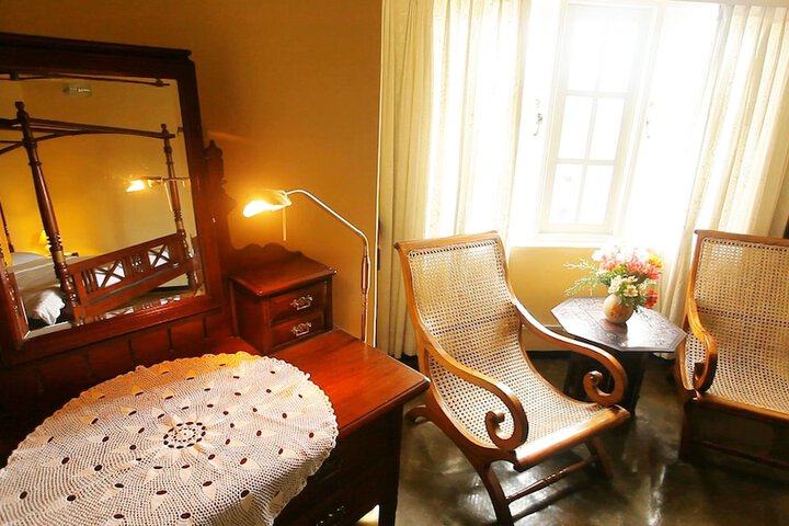 Room 8 of 32