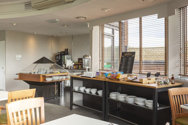 Breakfast/Coffee Service 73 of 156
