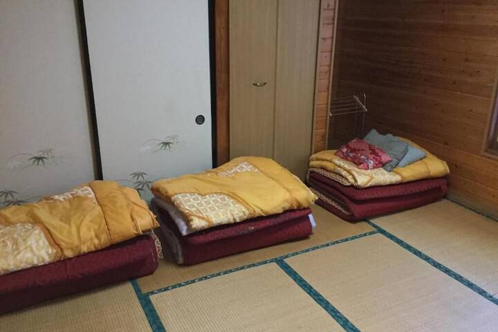 Room 14 of 51