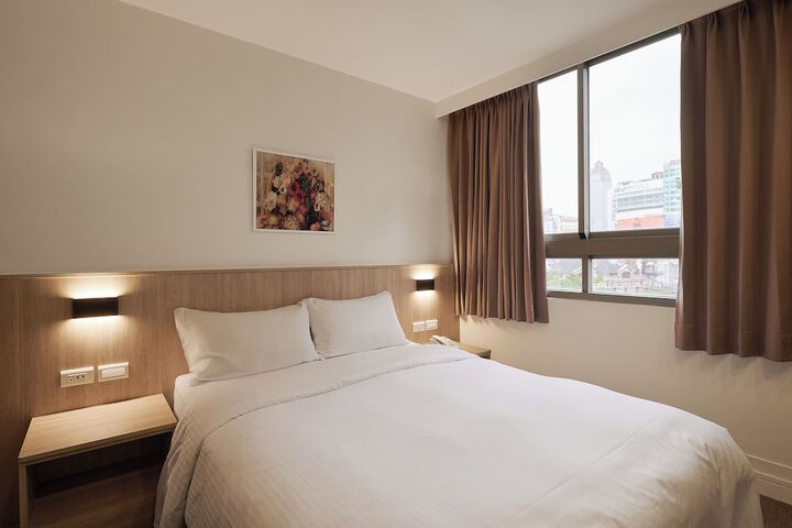 Room 4 of 23