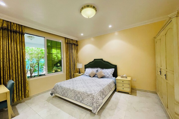 Room 20 of 73