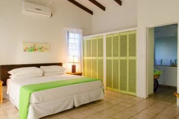 Room 4 of 19
