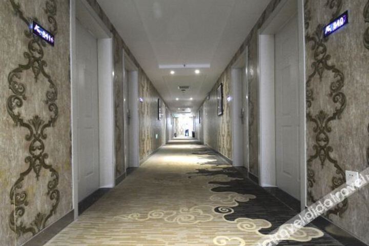 Hotel Interior 10 of 18