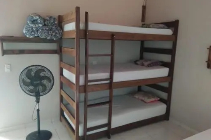 Room 2 of 6