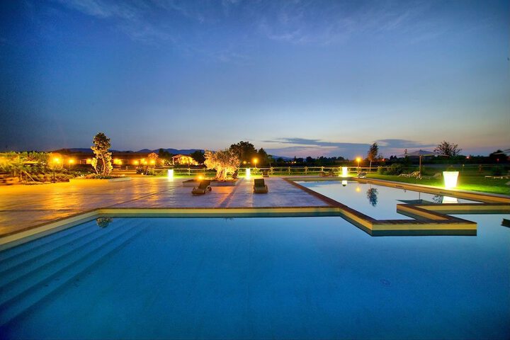 Hotel Pool