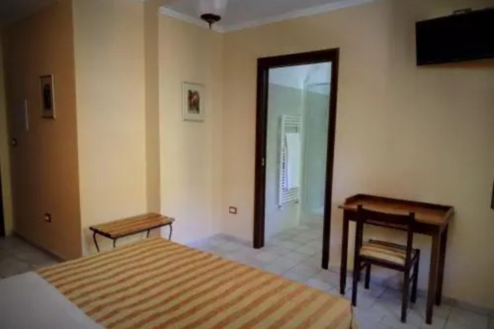 Room 3 of 4