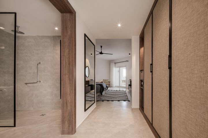 Room 27 of 171