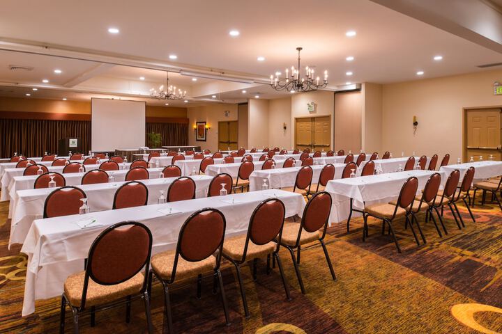Banquet hall