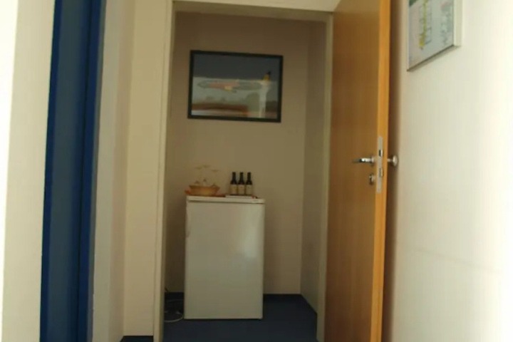 Room 13 of 24