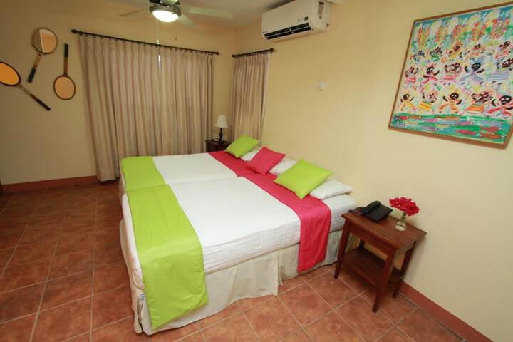 Room 15 of 41