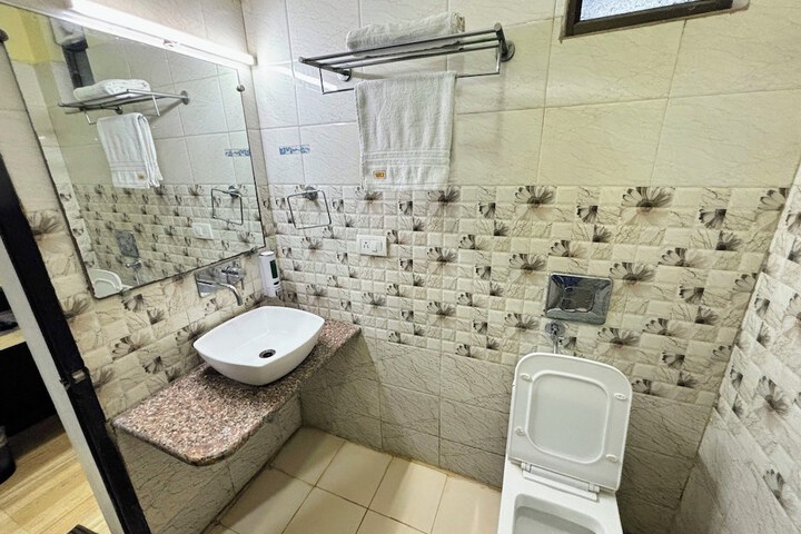 Room 20 of 43