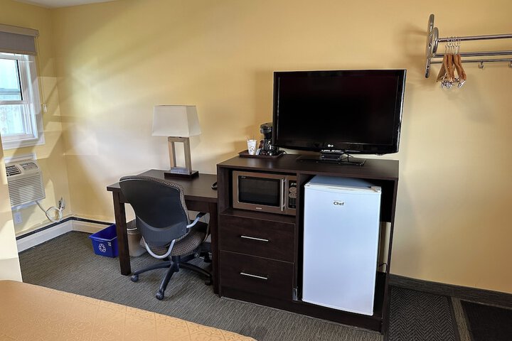 Room 12 of 30